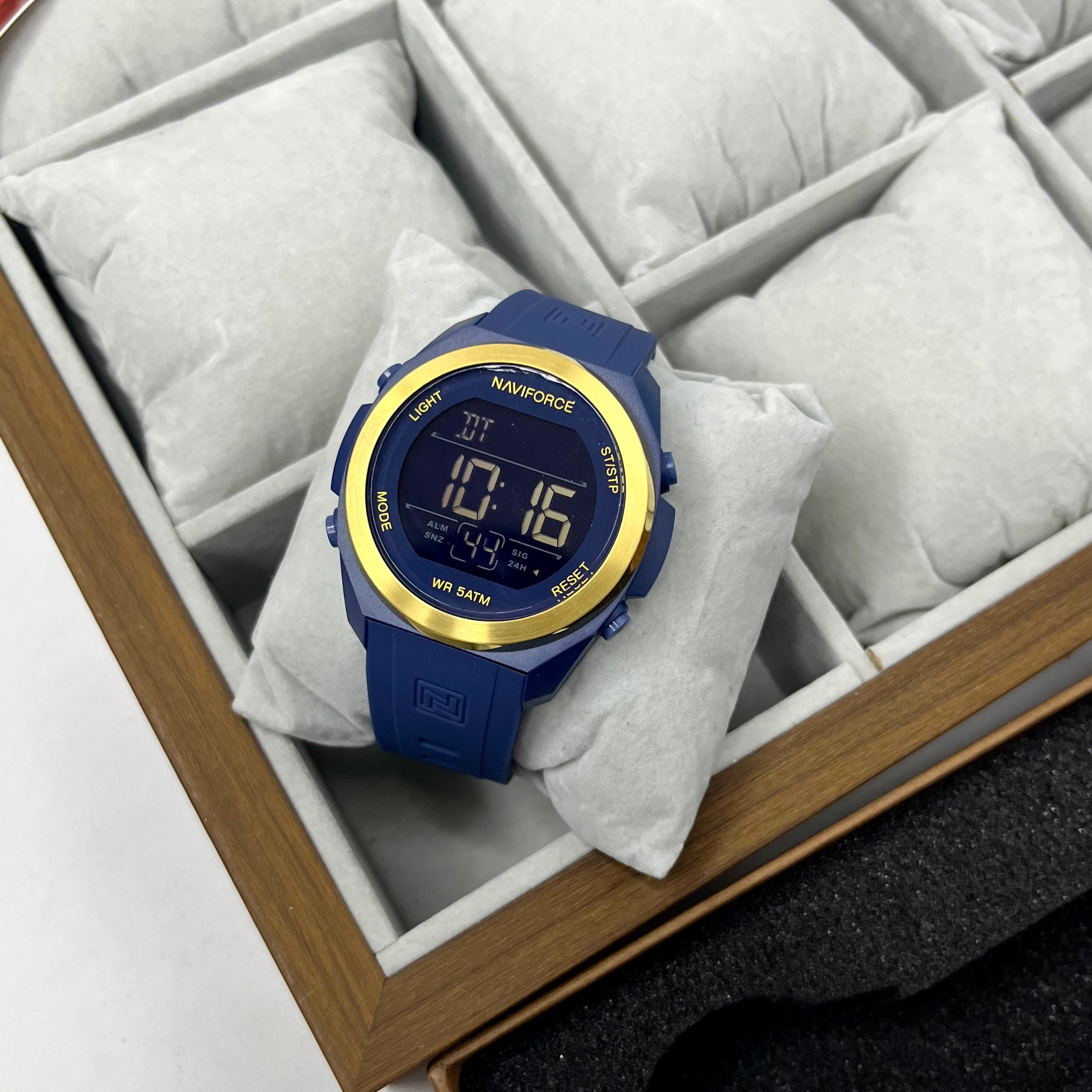 NAVIFORCE ORIGINAL PARA HOMBRE REF NF7111-A