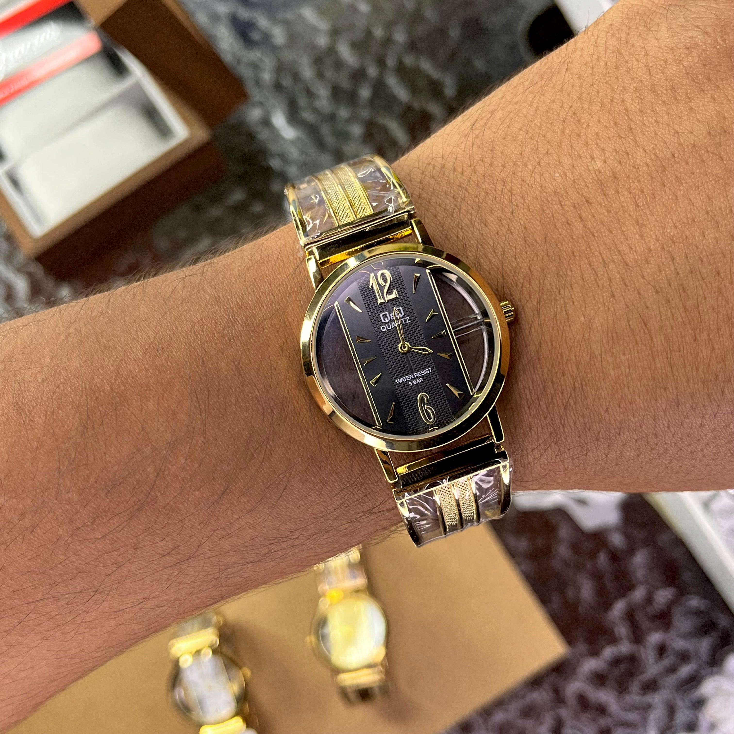 QyQ ORIGINAL ESQUELETO PARA HOMBRE REF-DN
