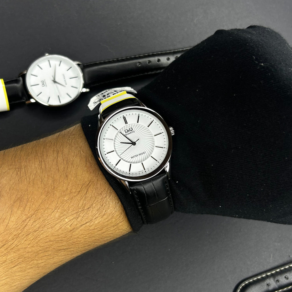 QyQ ORIGINAL PARA HOMBRE REF-Q948J301Y