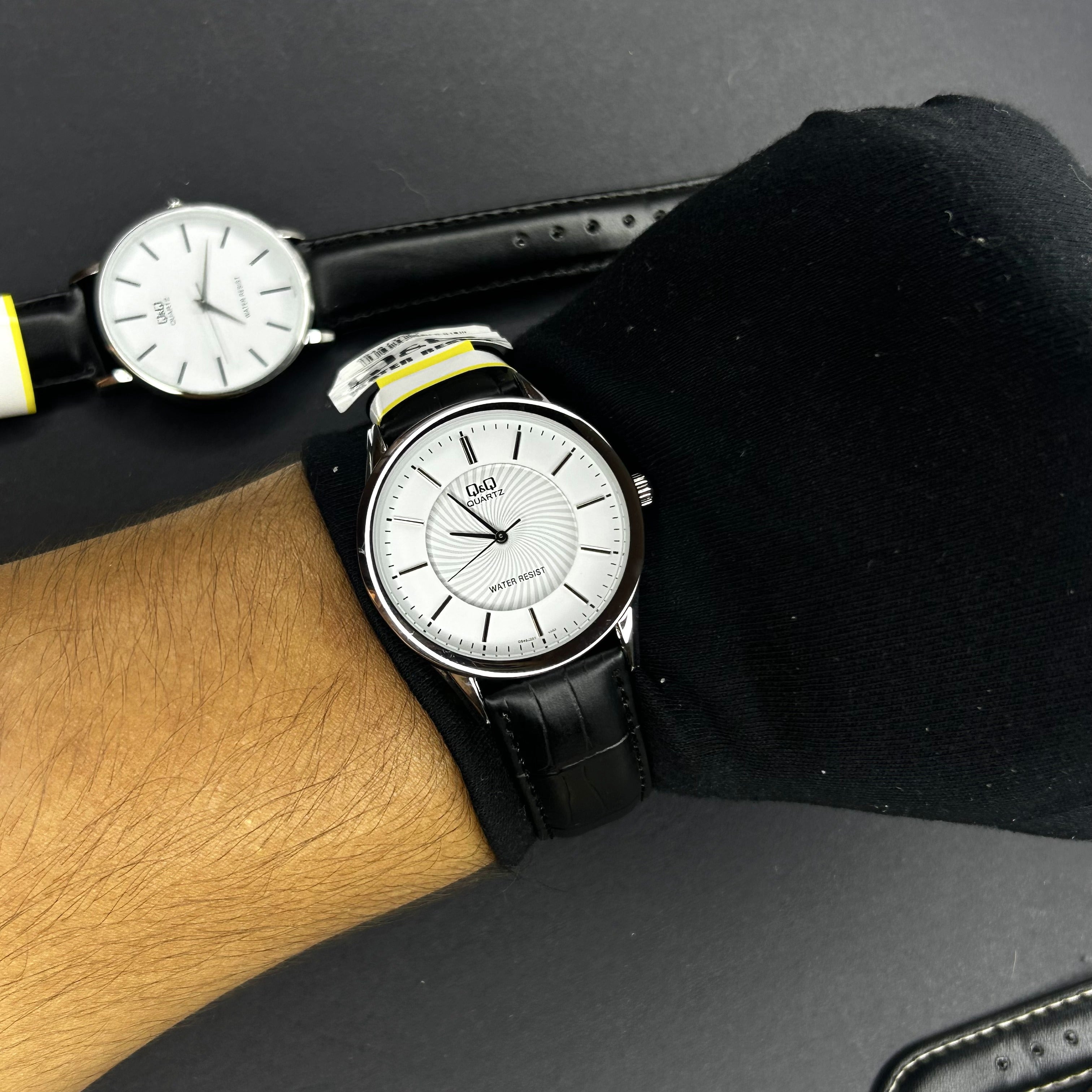 QyQ ORIGINAL PARA HOMBRE REF-Q948J301Y