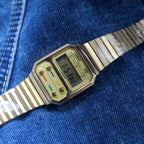 CASIO UNISEX RETRO VINTAGE A-1000-DORADO